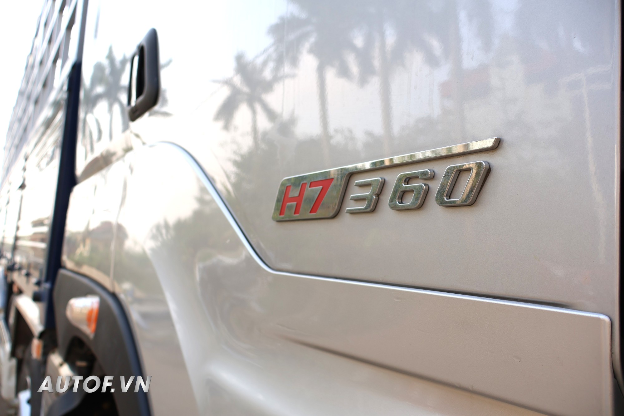 Xe tải Chenglong 5 chân H7 360Hp Thùng 9m7 (03/2026)